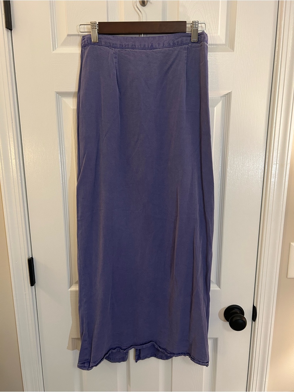 Clio Lavender Maxi Skirt Elastic Waist Back Slit Soft Casual Women’s Sz Med